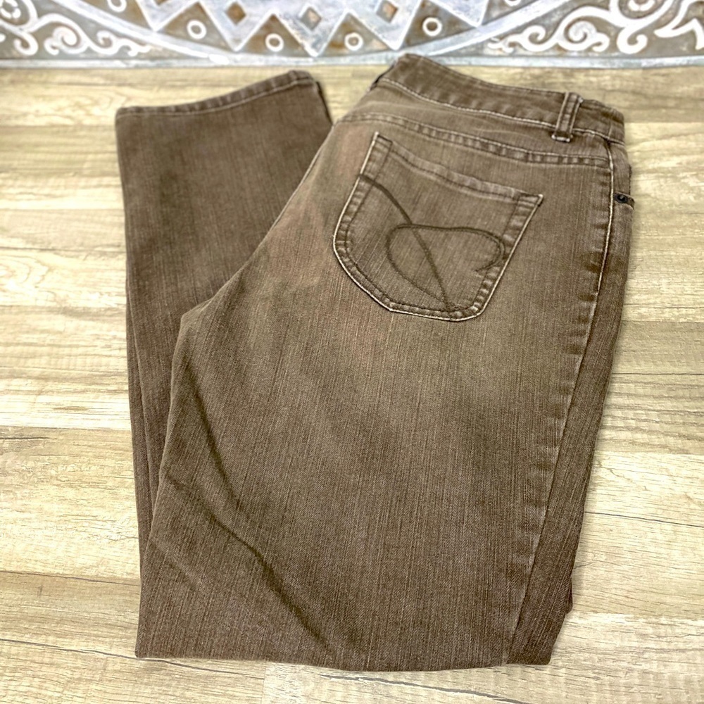 Chicos Platinum Denim Jeans Brown  Size 8 Short